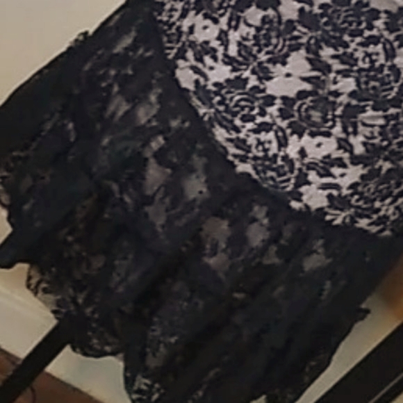 🕷️ Victorian Gothic Black Floral Lace Racerback Flounce Mini Dress - SJ - Picture 7 of 9